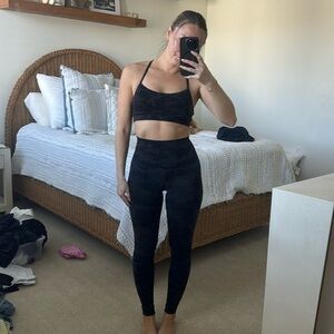 Lululemon Army Print Set